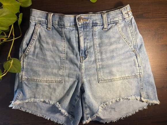 Aerie Pants - Aerie Women's High-Rise Elastic Waist Denim Cut-Off Shorts